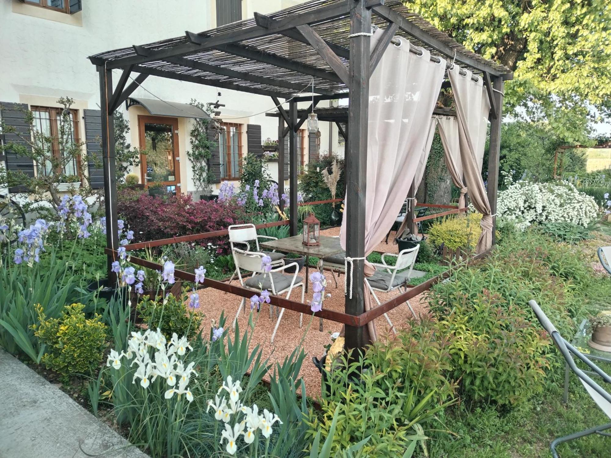 Bed and Breakfast Ca' Blanca Castelnuovo del Garda Esterno foto
